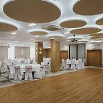 Park Business & Hotell 4*