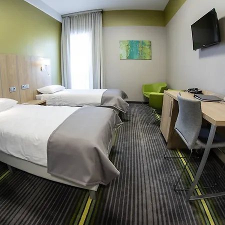 Hotel Park Business & 4*